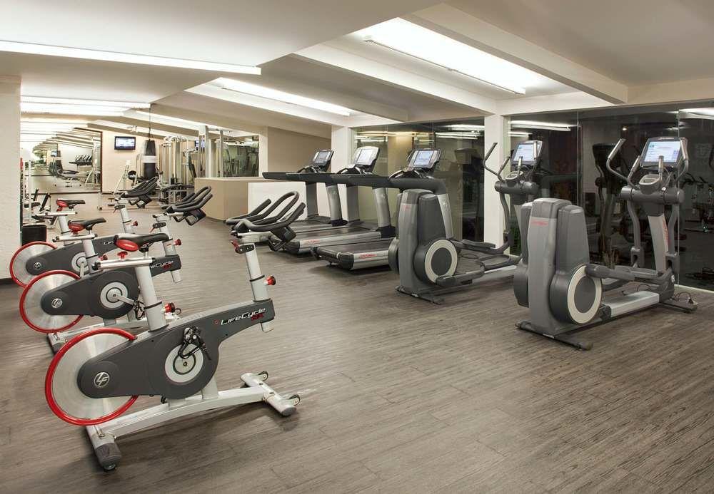 Marriott Tuxtla Gutierrez Hotel Eksteriør billede The gym at the Mandarin Oriental, Washington DC
